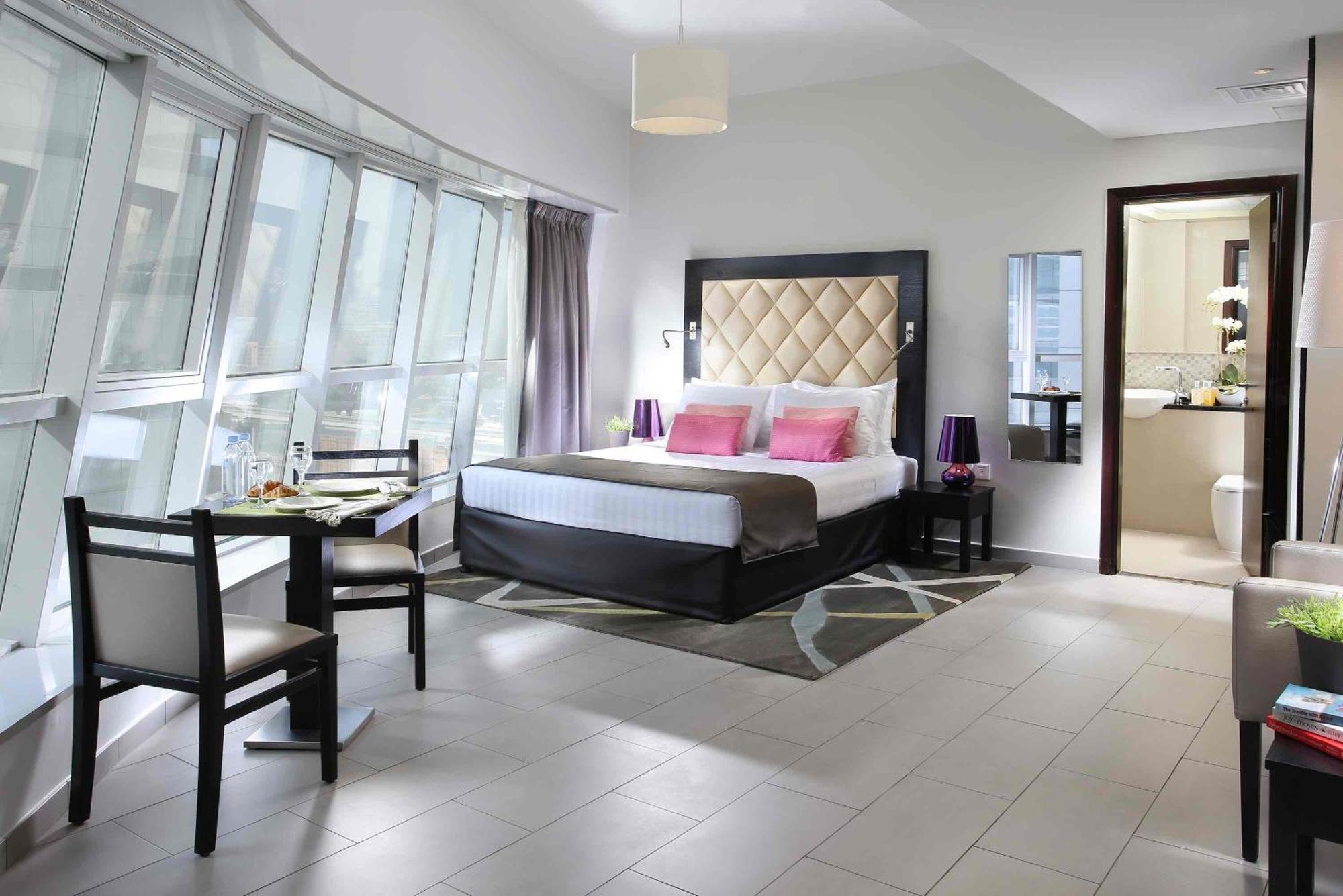 Citadines Metro Central Dubai Exteriör bild